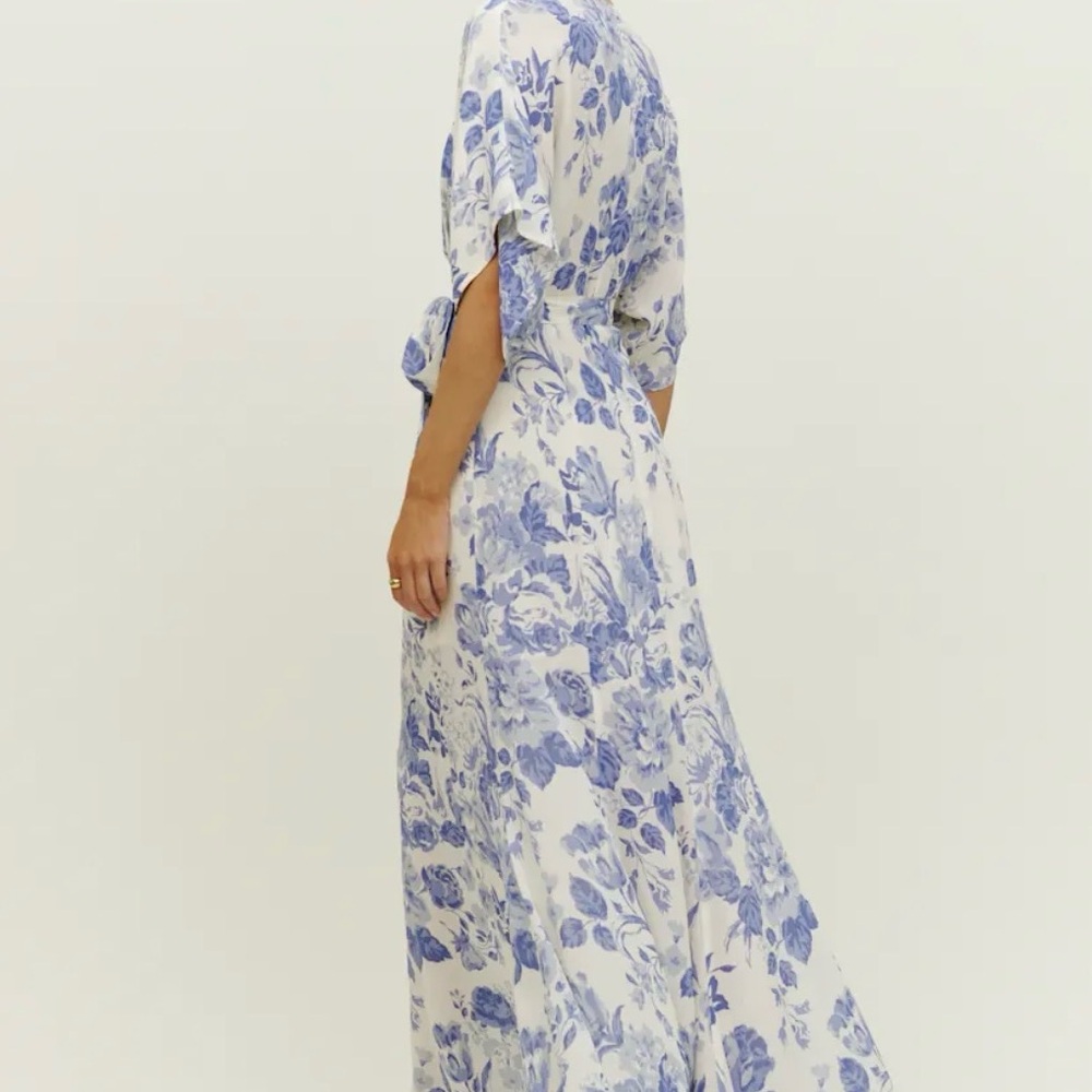 Reformation Winslow Dress Ivory & Blue- Small - Picture 2 of 5